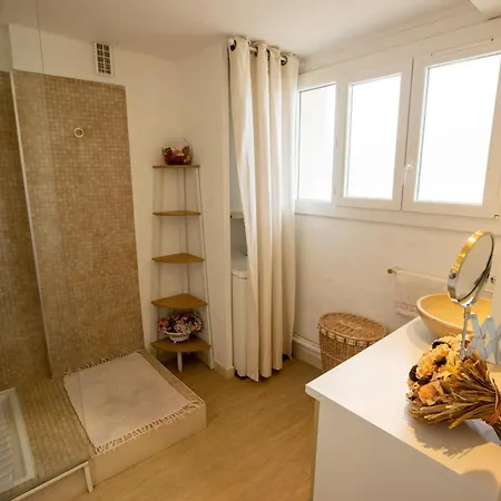 Apartament Modern Flat With View 5 Min From Festival Hall