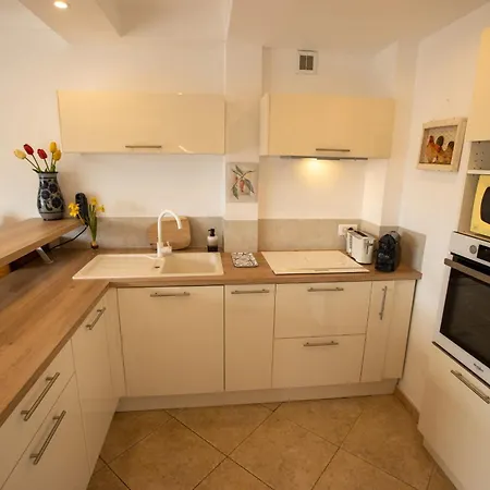 Modern Flat With View 5 Min From Festival Hall Apartament *